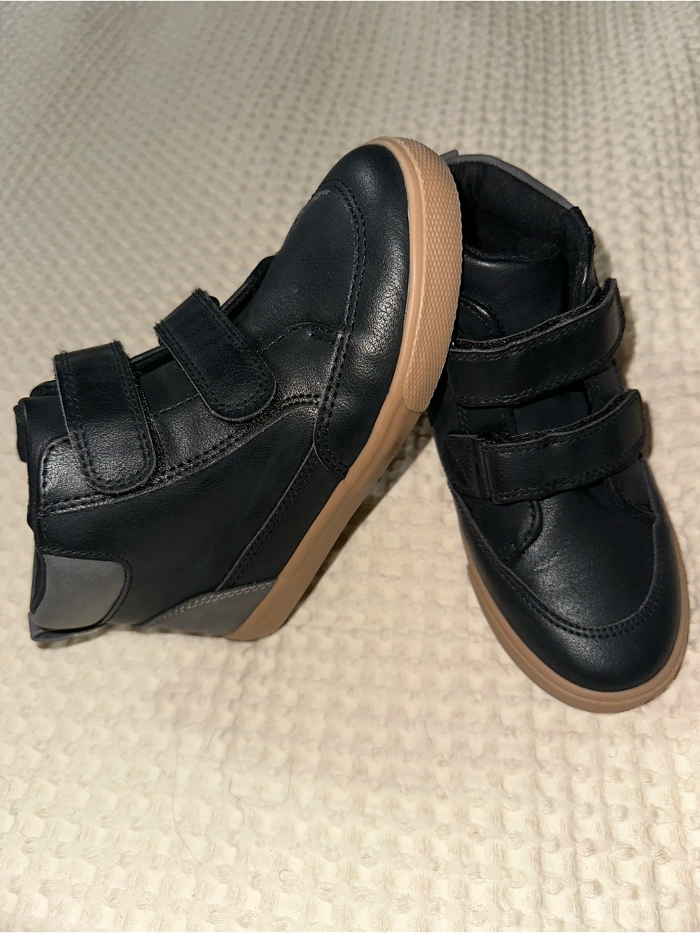 NWOT Kids Black High-Top Sneakers with Tan Sole size 11